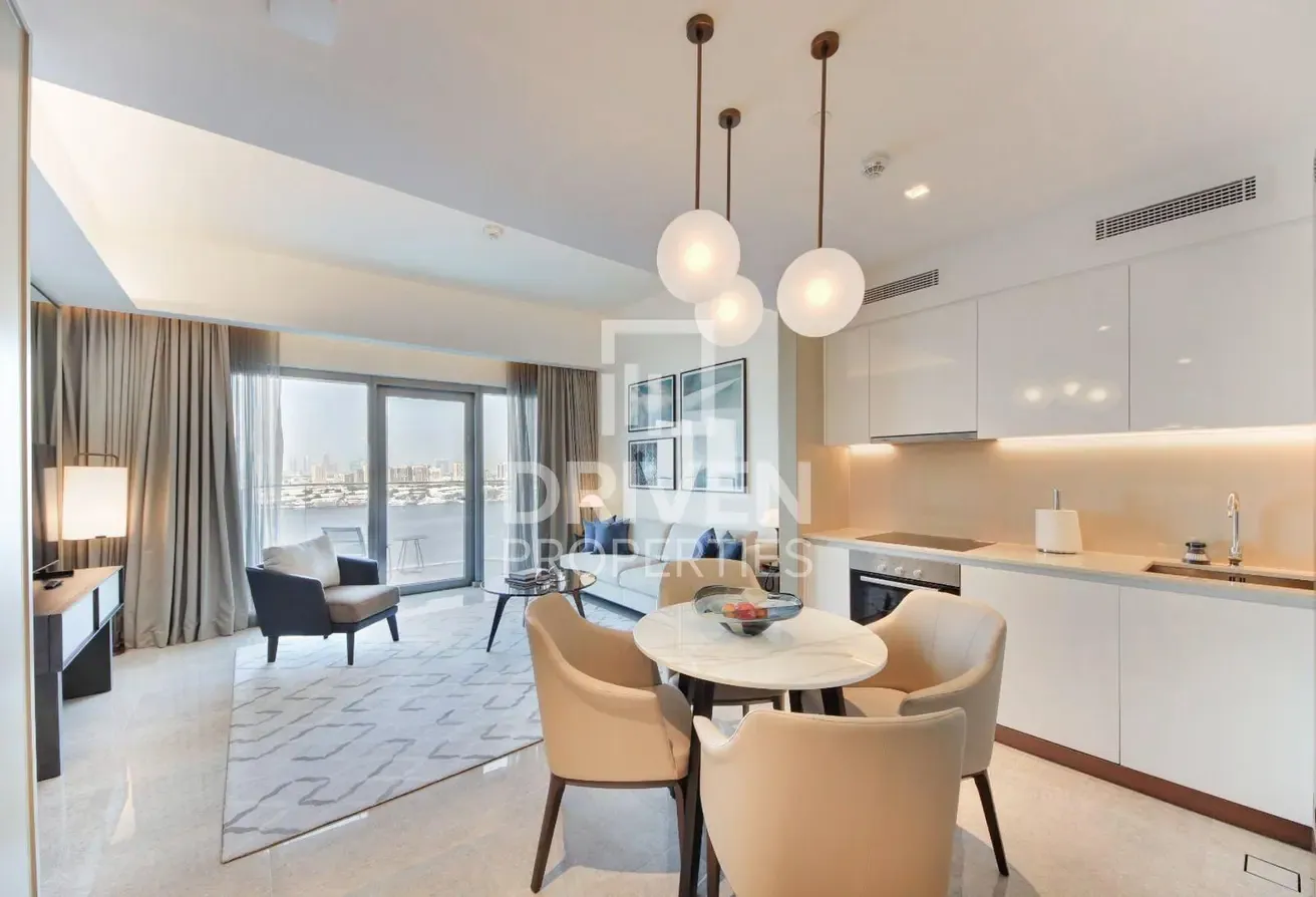 Vacant | Elegant Living | Sea and Burj Views
