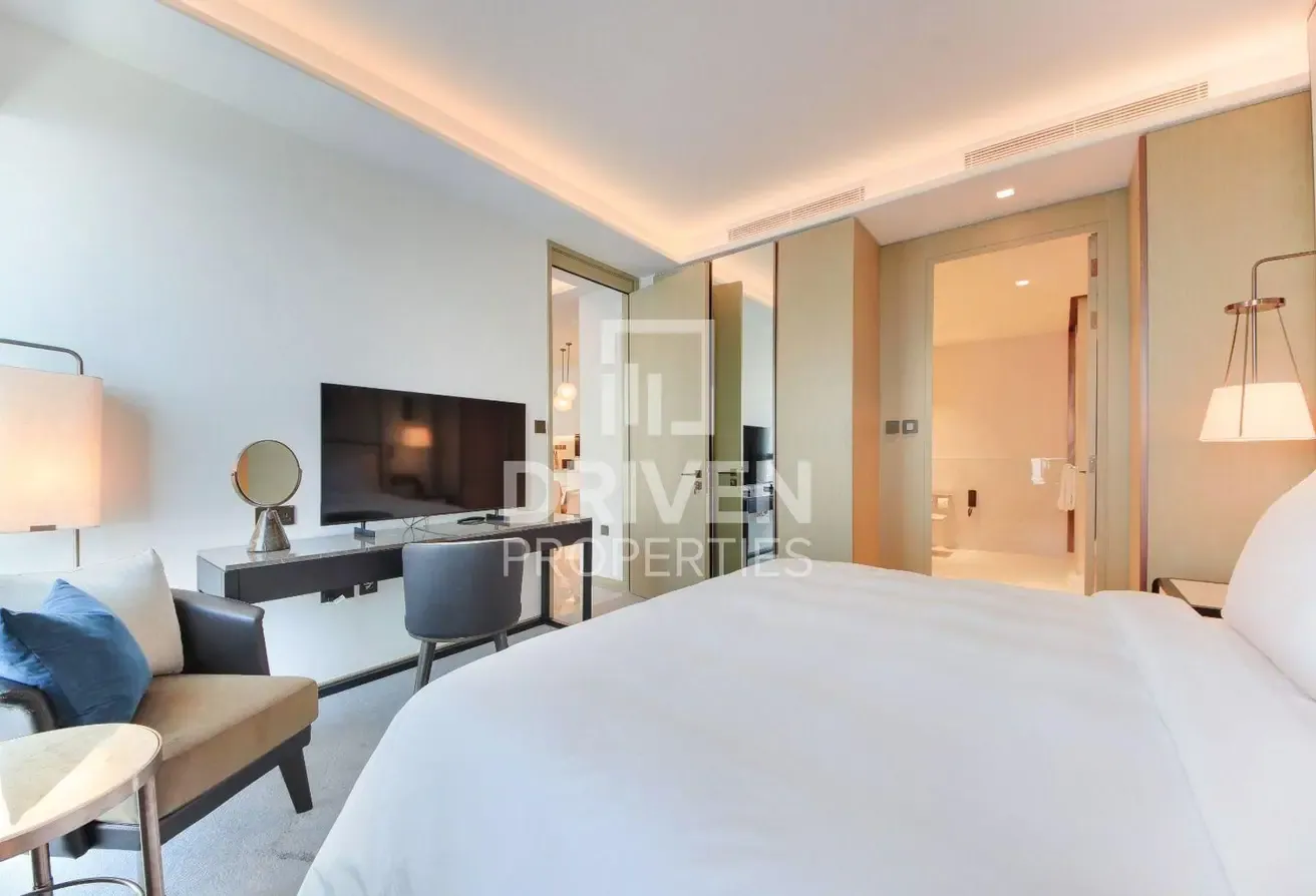 Vacant | Elegant Living | Sea and Burj Views