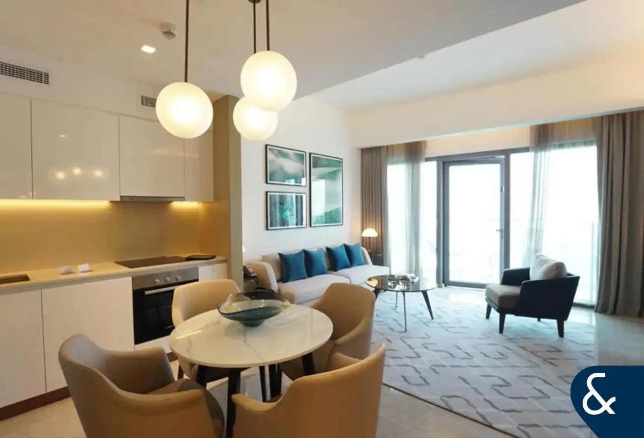 Luxury | Furnished | 1 Bed Apartment