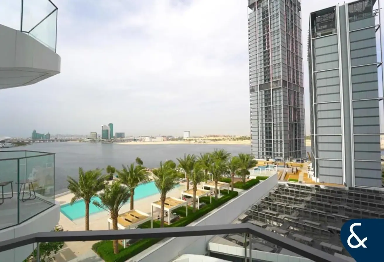 Luxury | Furnished |  1 Bed Apartment