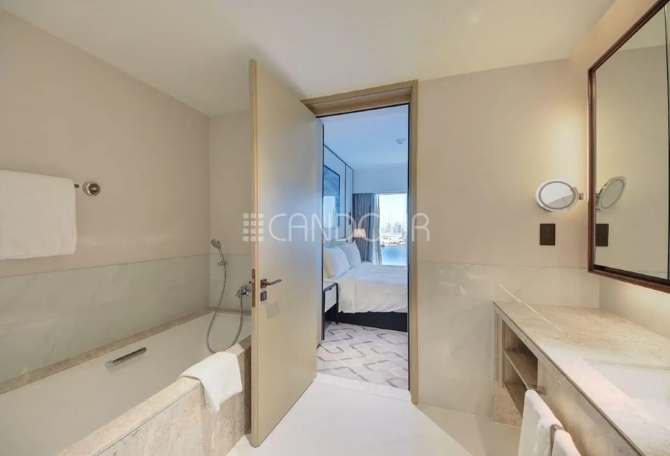 Luxurious 1BR | Creek View | Cheques Negotiable