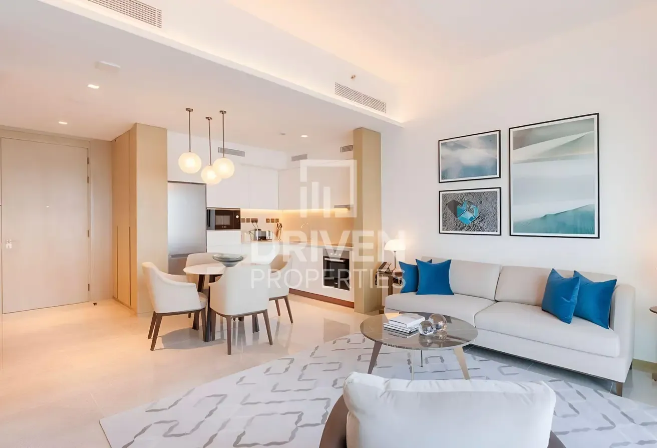 Ready to move in | Skyline and Creek View