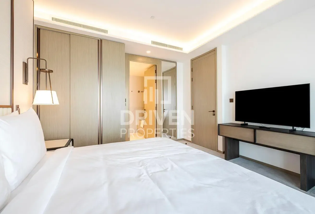 Burj Khalifa and Sea View | Ready to Move in