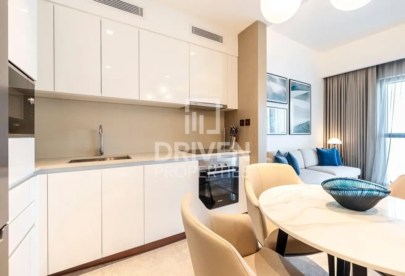 Burj Khalifa and Sea View | Ready to Move in