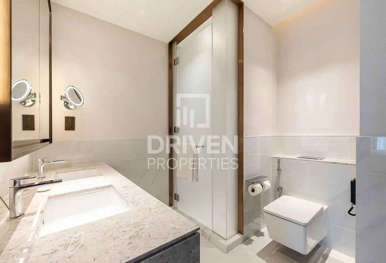 Burj Khalifa and Sea View | Ready to Move in