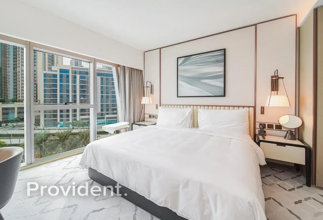 Fully Furnished | Boulevard View | Vacant