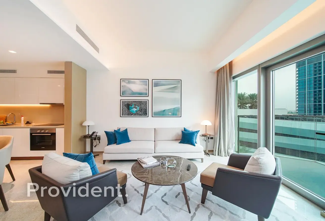 Fully Furnished | Boulevard View | Vacant