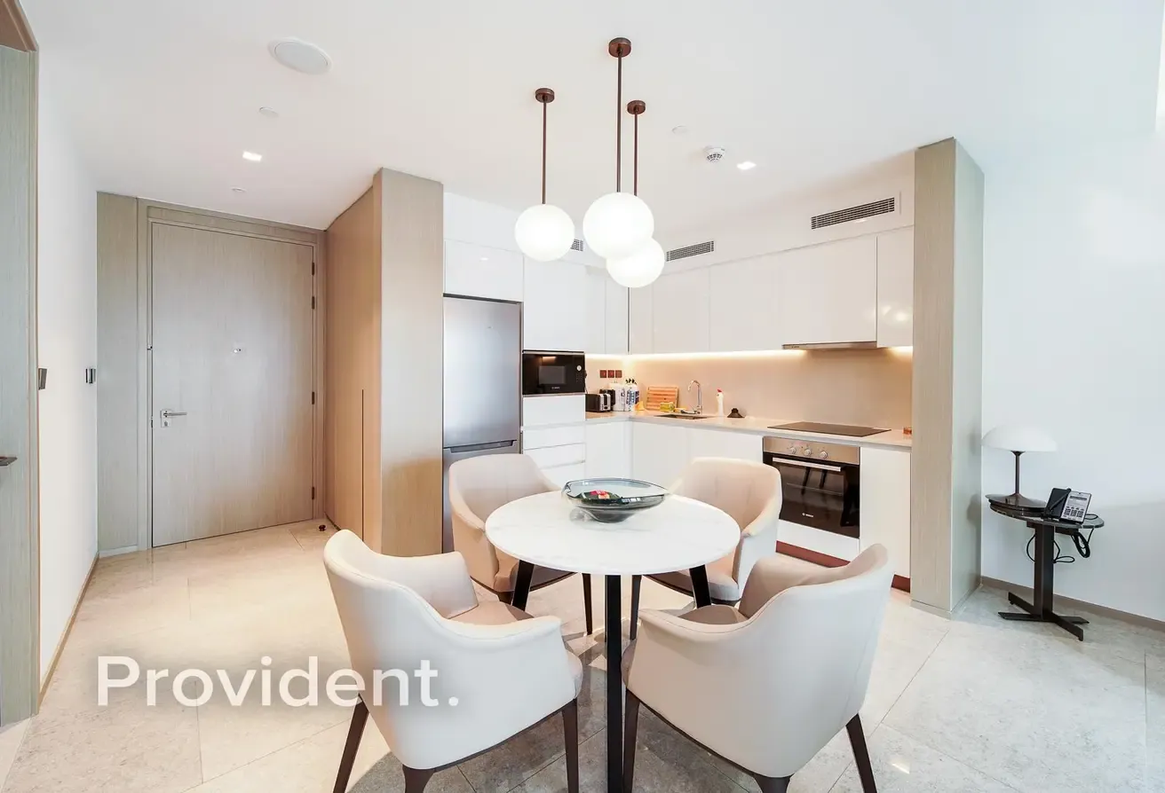 Fully Furnished | Boulevard View | Vacant