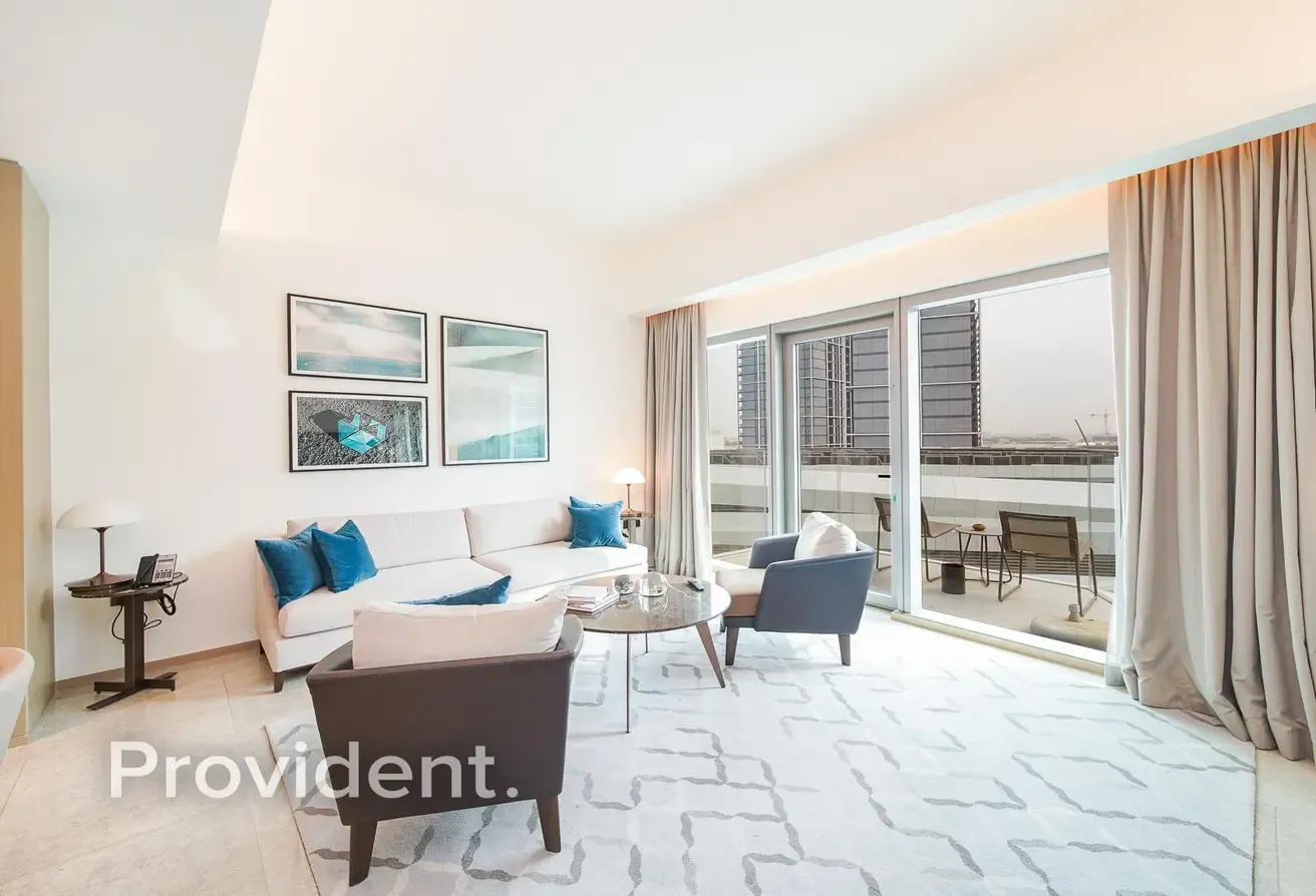 Fully Furnished | Boulevard View | Vacant