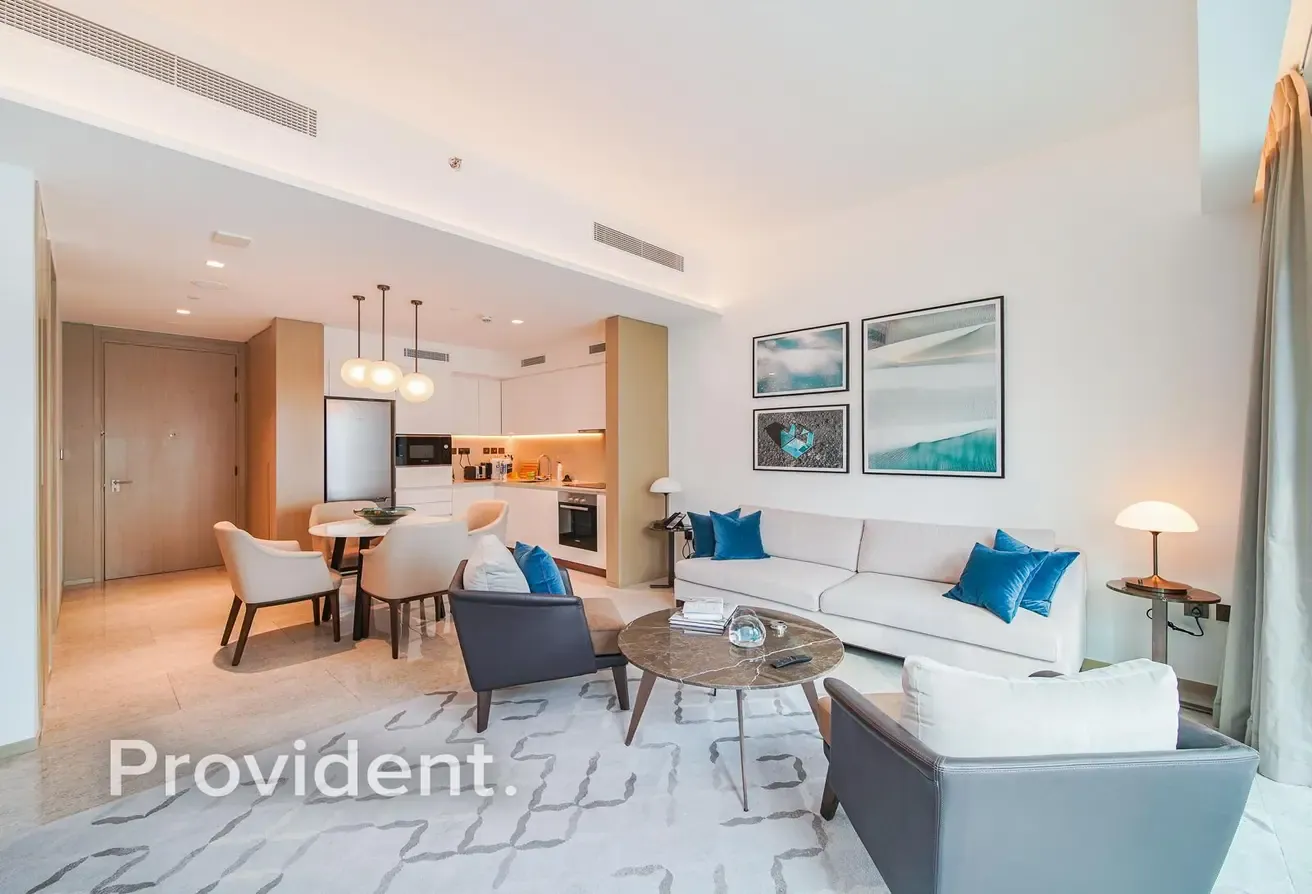 Fully Furnished | Boulevard View | Vacant