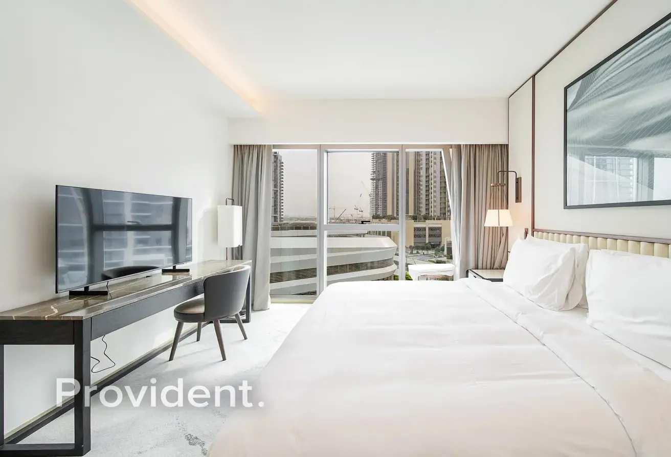 Fully Furnished | Boulevard View | Vacant