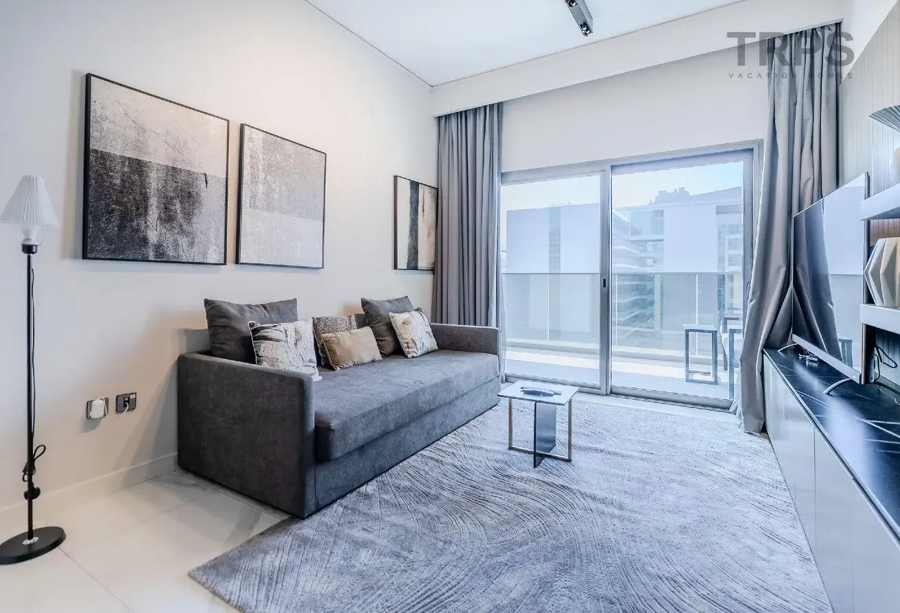 Spacious 1BR plus Maids | Furnished | City View!