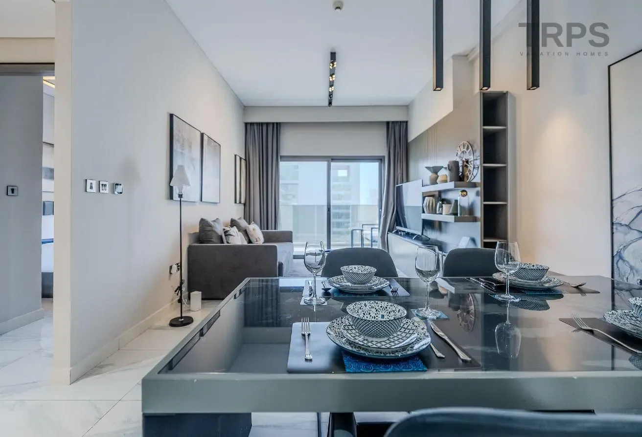 Spacious 1BR plus Maids | Furnished | City View!