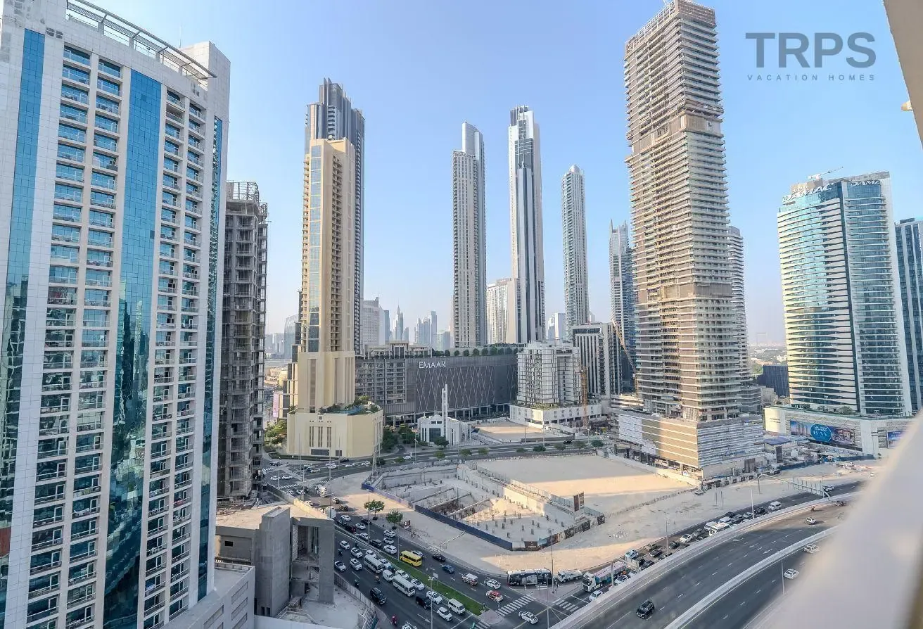 Bright Studio | Walk to Dubai Mall | Furnished