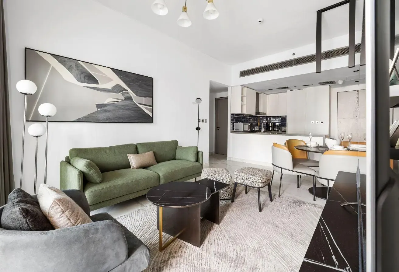 Spacious | 1BR Plus Study Room | Canal View