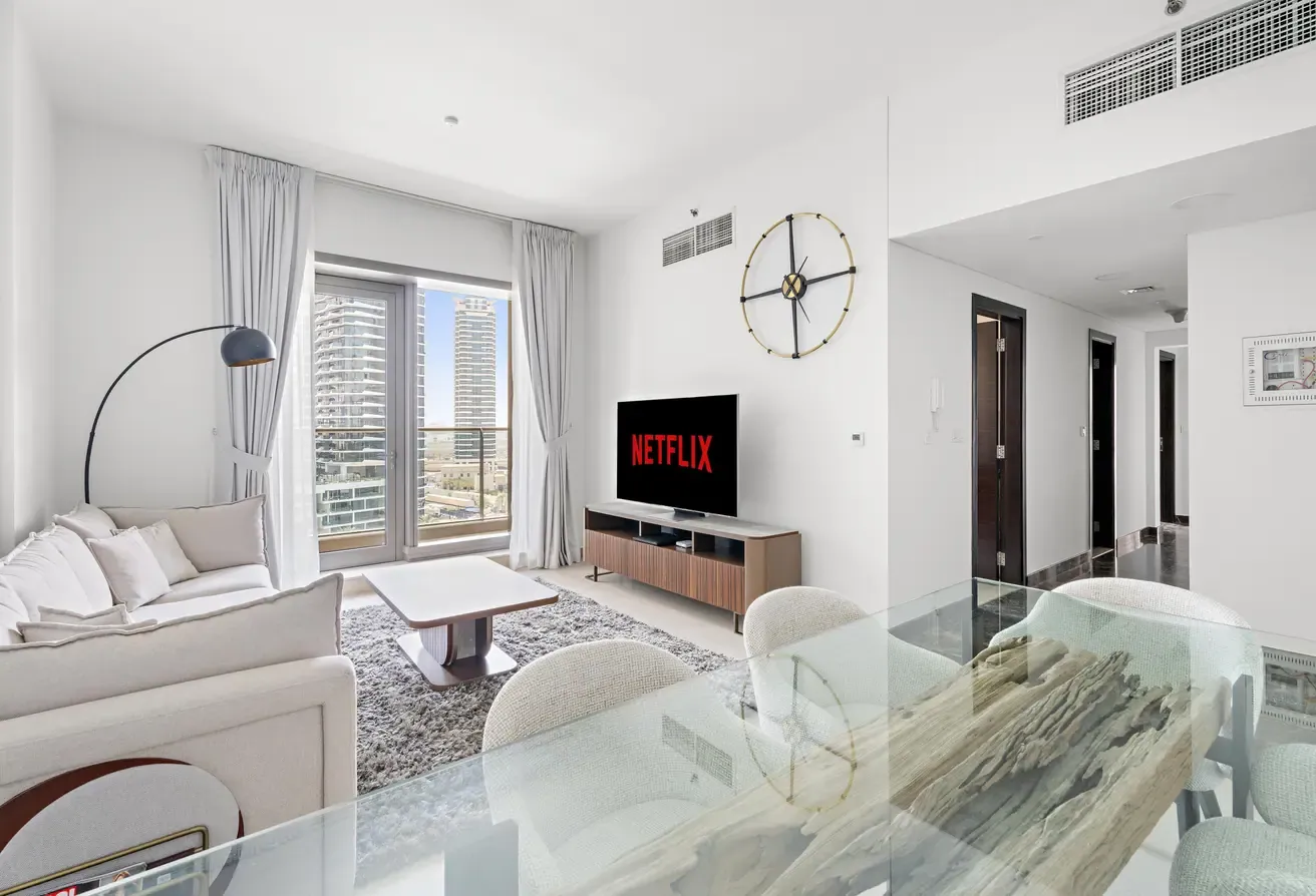 SUMMER DEAL | ALL BILLS INCLUDED | NEAR BEACH