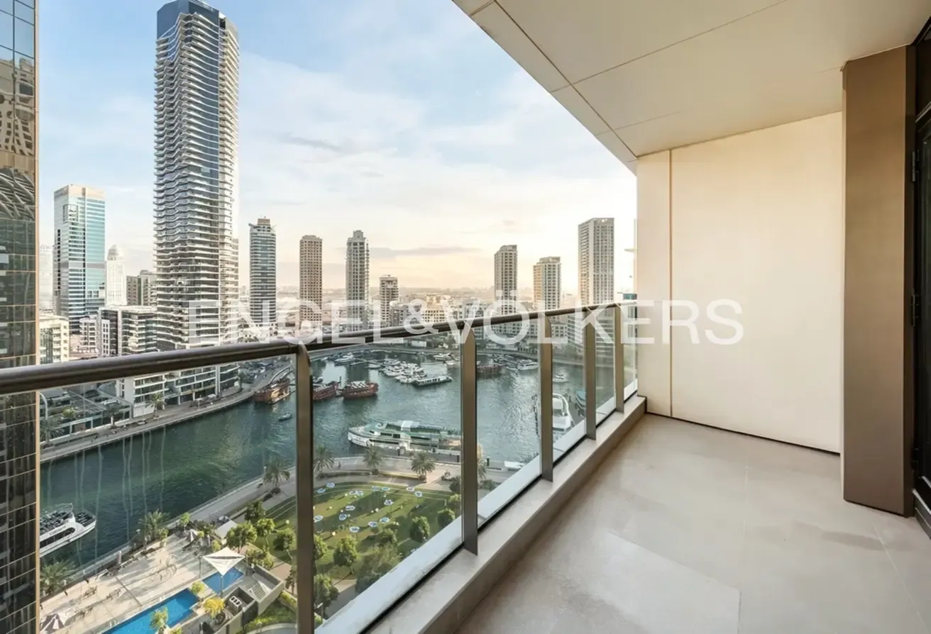Fully Upgraded | Vacant | Full Marina View