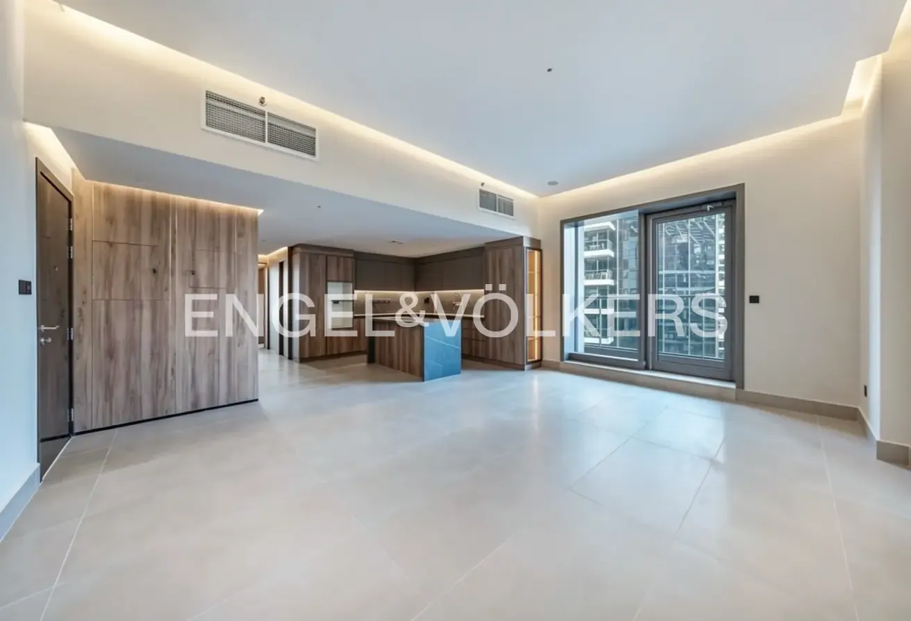 Fully Upgraded | Vacant | Full Marina View