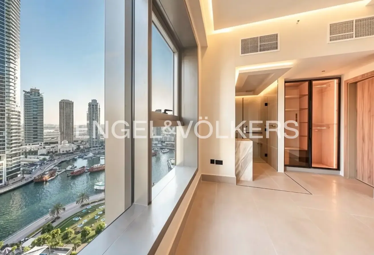 Fully Upgraded | Vacant | Full Marina View