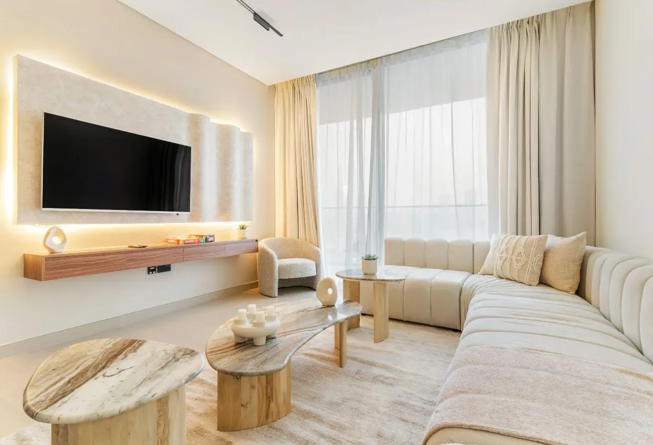 Bright & Elegant Apartment in the Heart of JVC