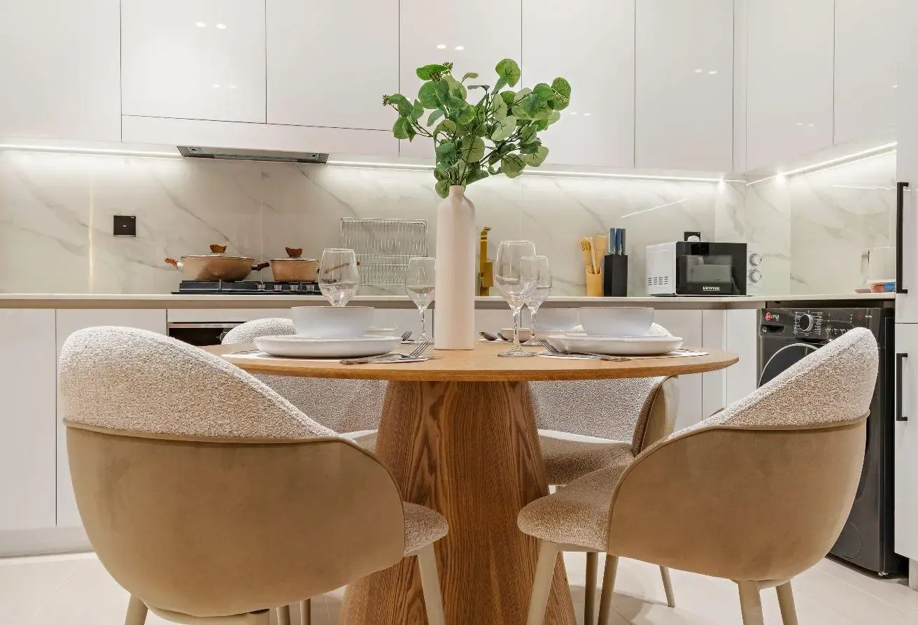 Bright & Elegant Apartment in the Heart of JVC