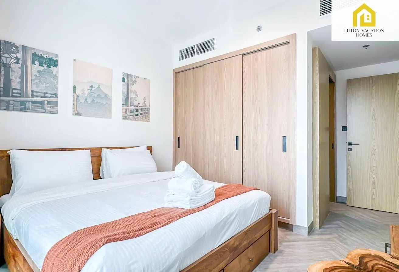 Stylish 1BR in JVC, Near Marina & Downtown