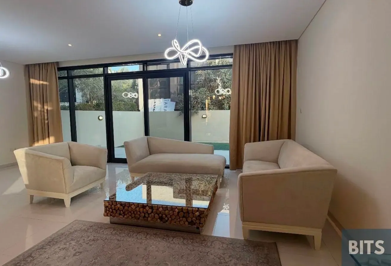 Spacious 3BR Villa | Fully Upgraded & Furnished |