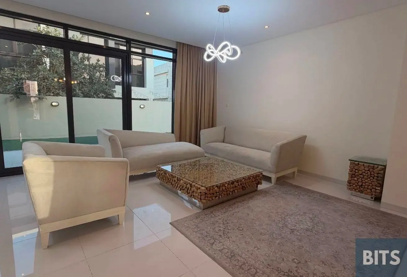 Spacious 3BR Villa | Fully Upgraded & Furnished |