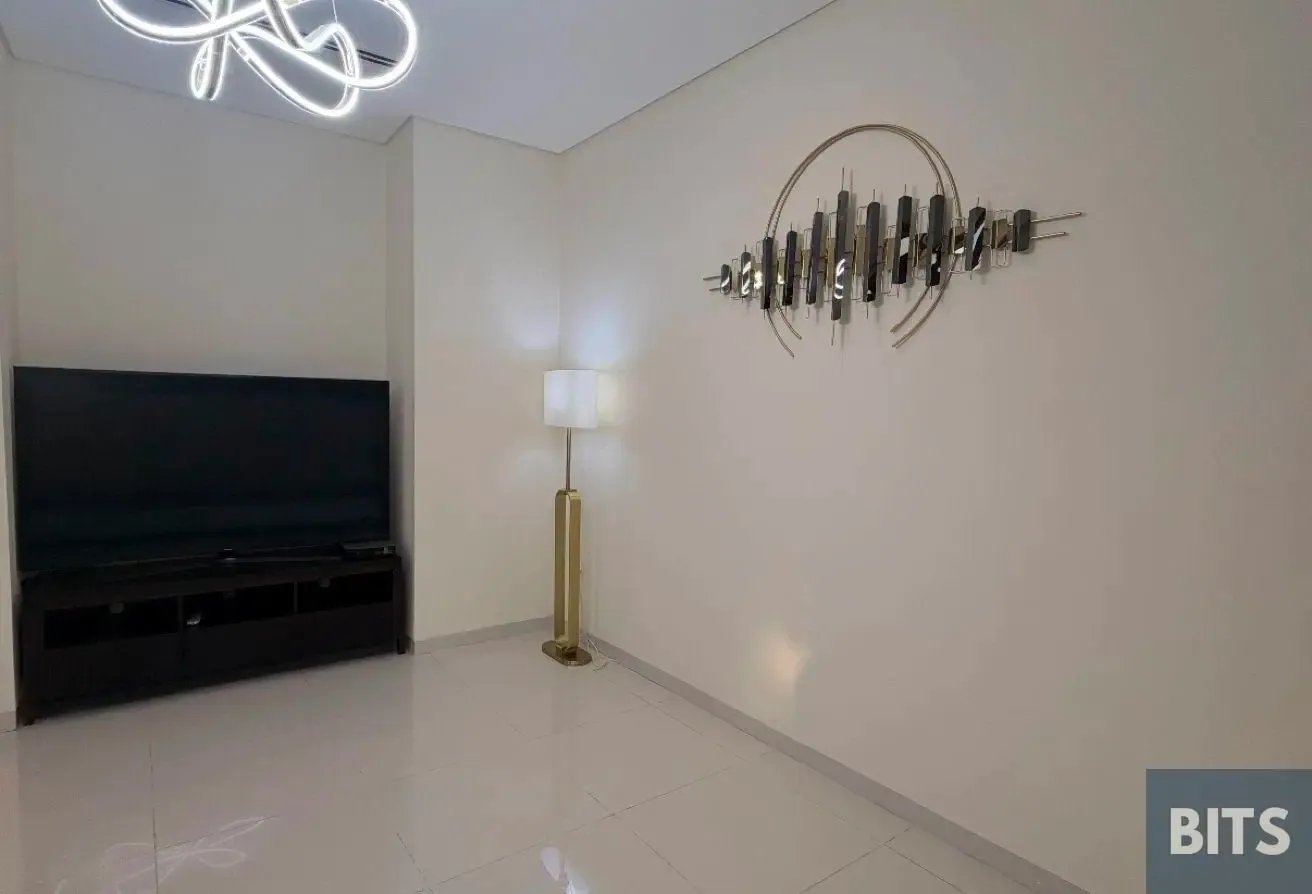Spacious 3BR Villa | Fully Upgraded & Furnished |