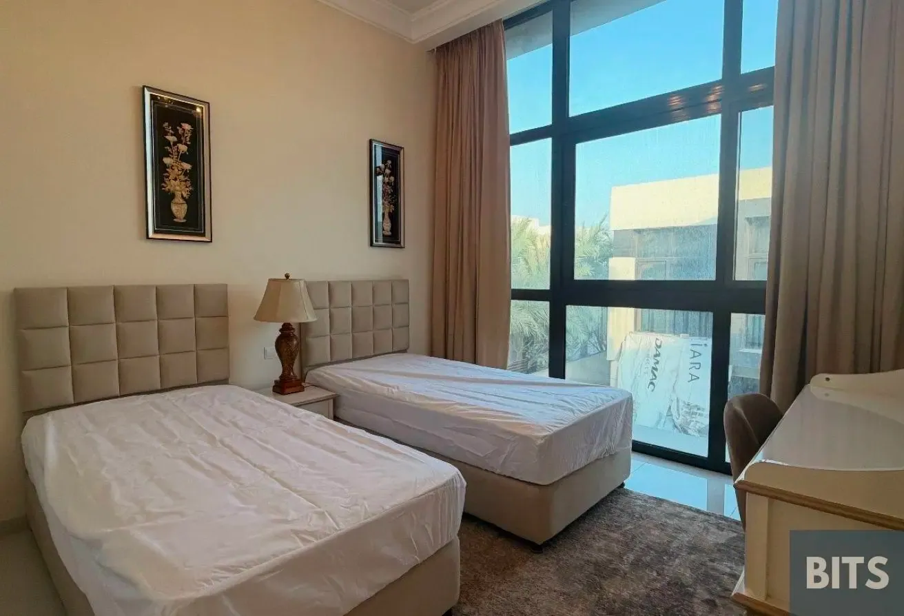 Spacious 3BR Villa | Fully Upgraded & Furnished |