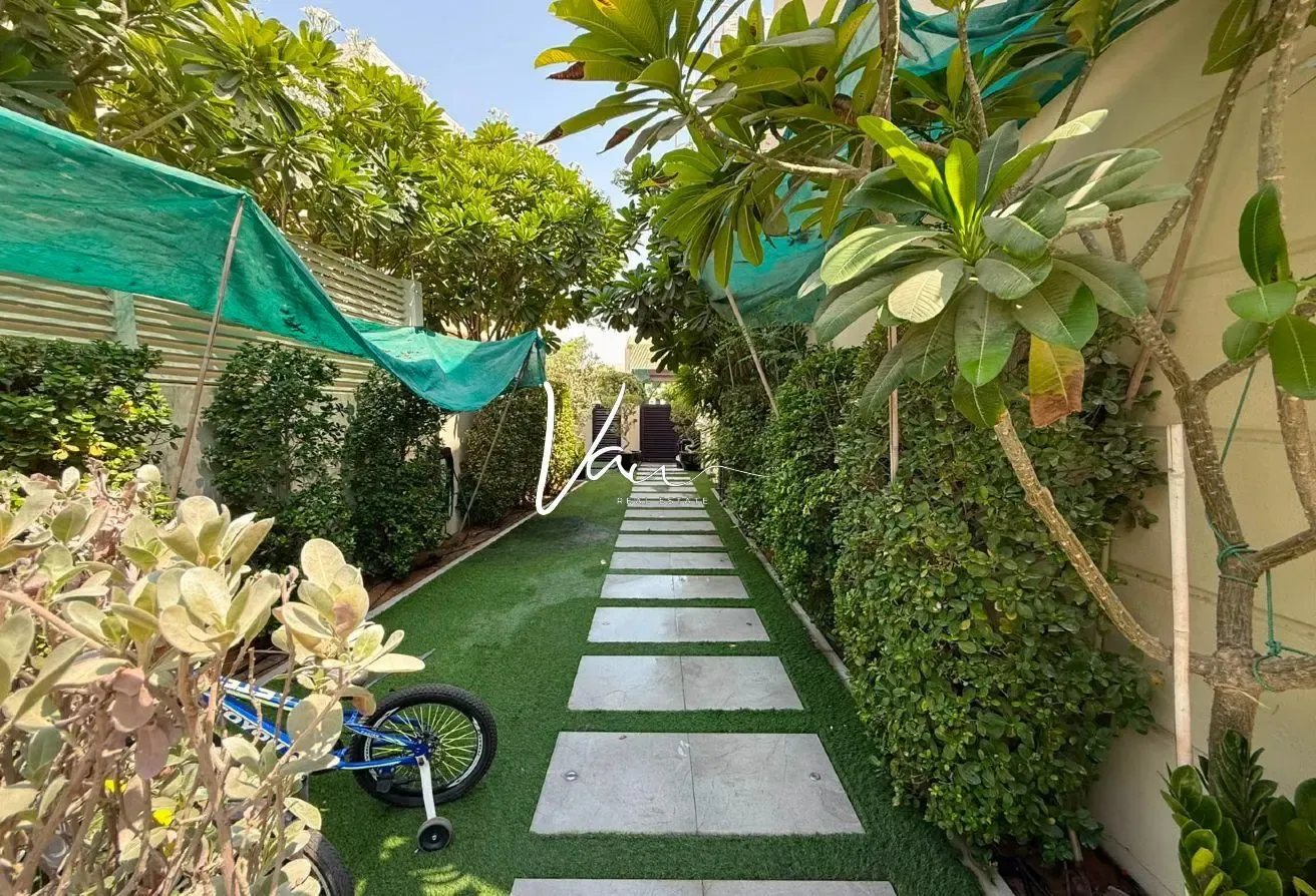 Exclusive Villa | Private Pool | Upgraded 3+Maids