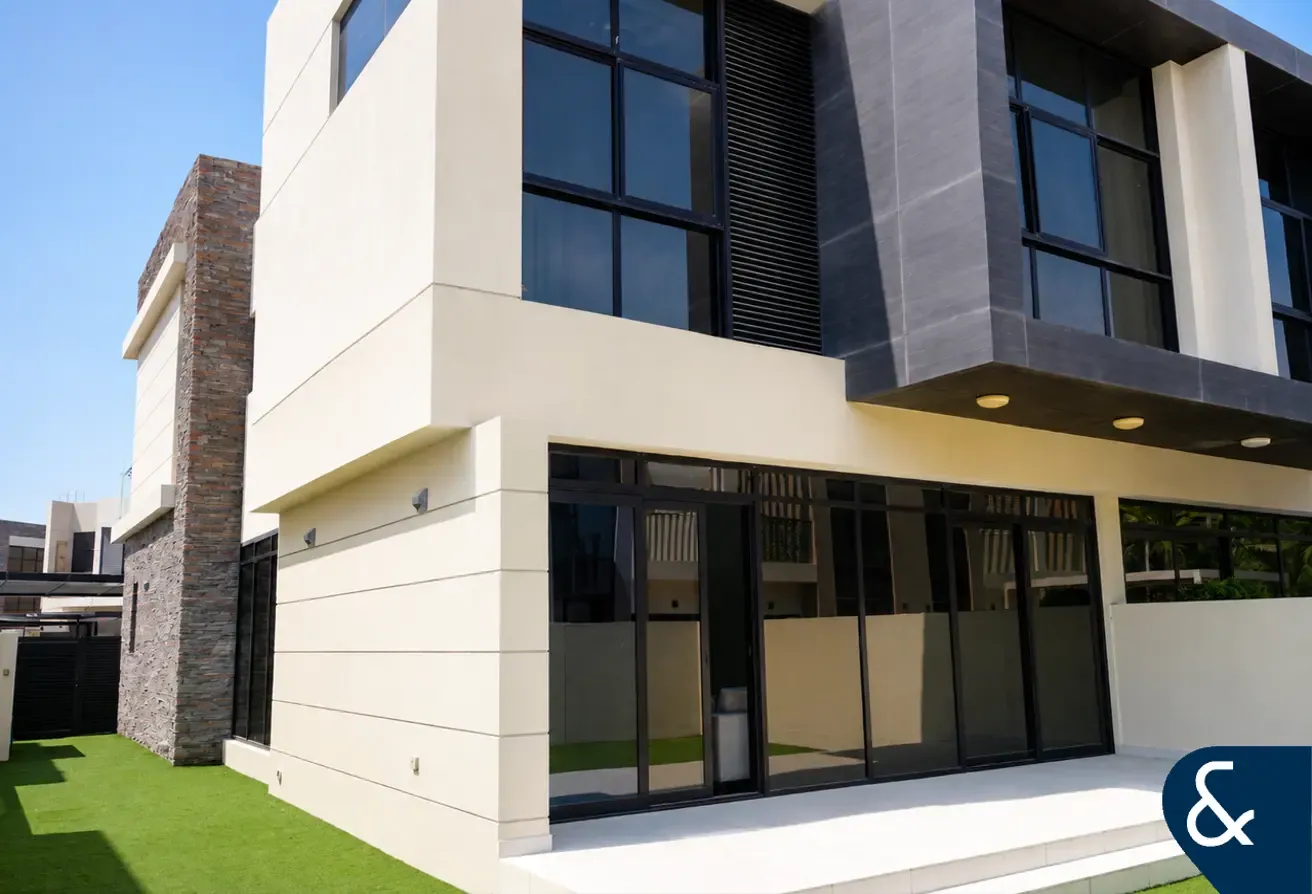 Furnished | Upgraded | 3 Bedrooms | Maids