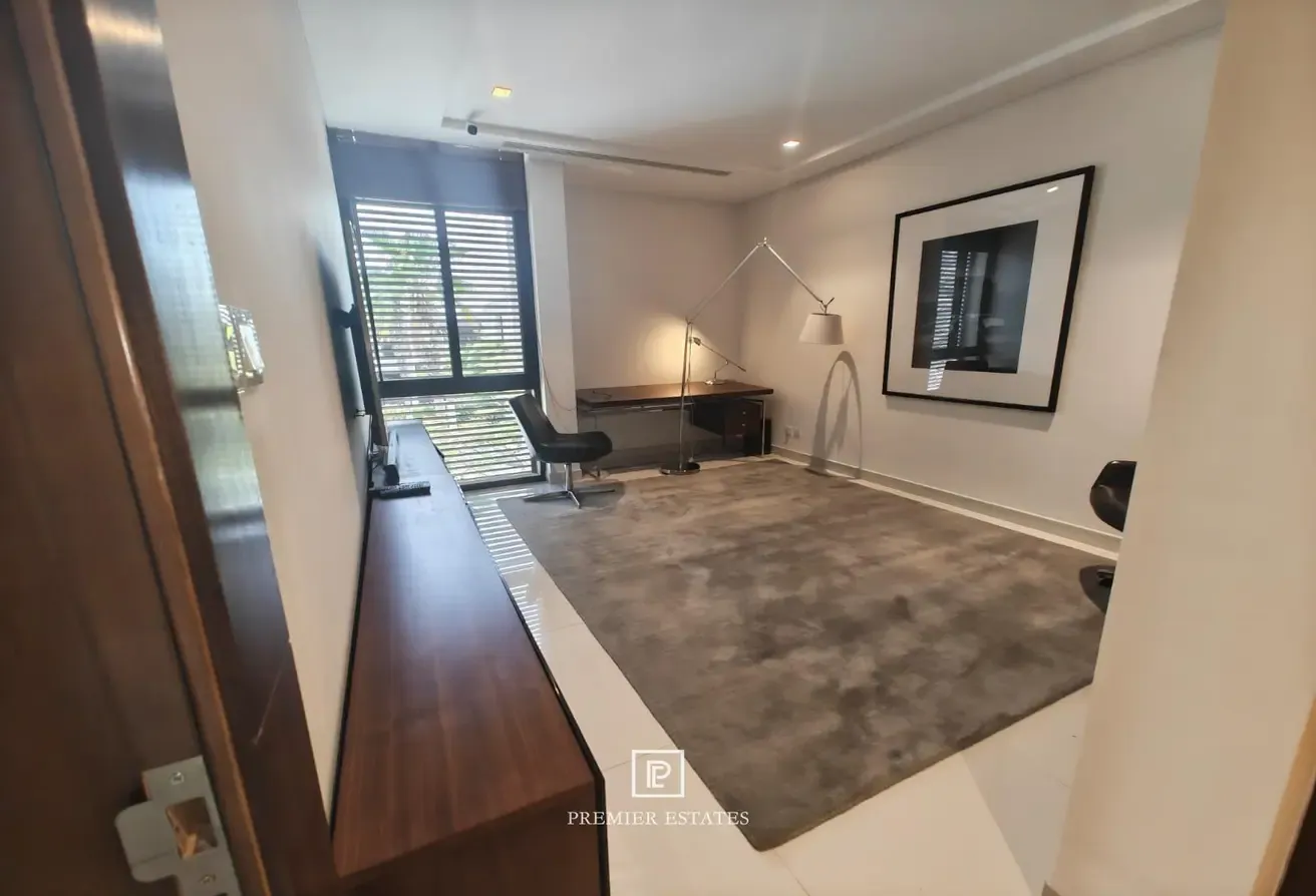 Paramount Furnished | 3BR + Study | Vacant soon