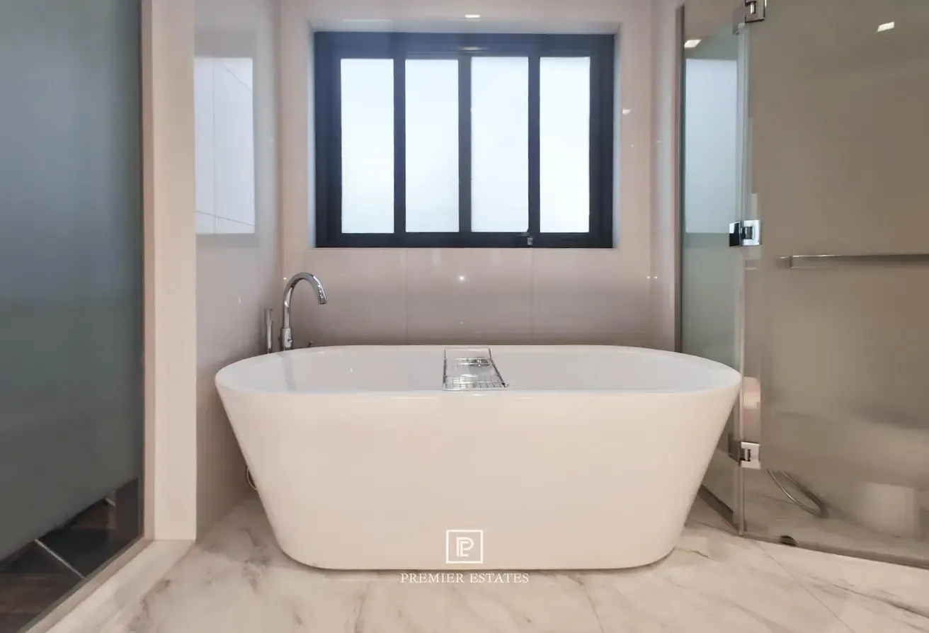 Paramount Furnished | 3BR + Study | Vacant soon