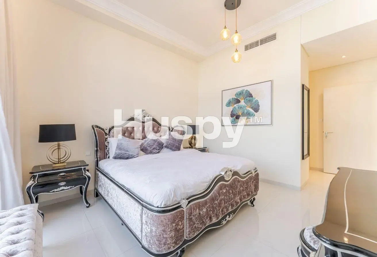 Vacant | Large Layout | Furnished