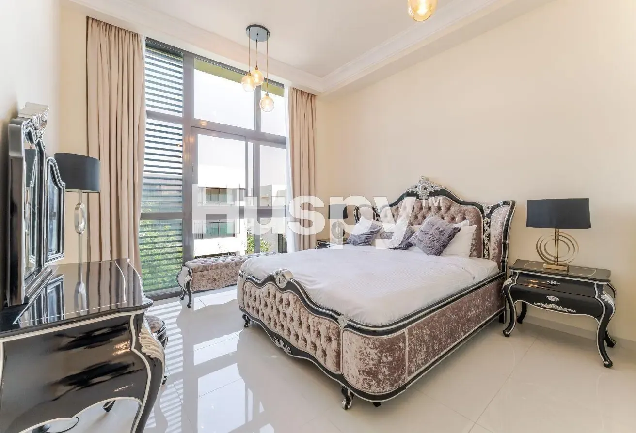 Vacant | Large Layout | Furnished