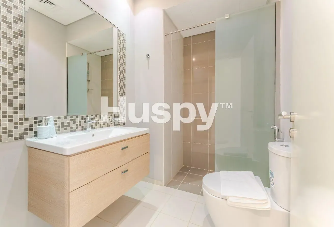 Vacant | Large Layout | Furnished