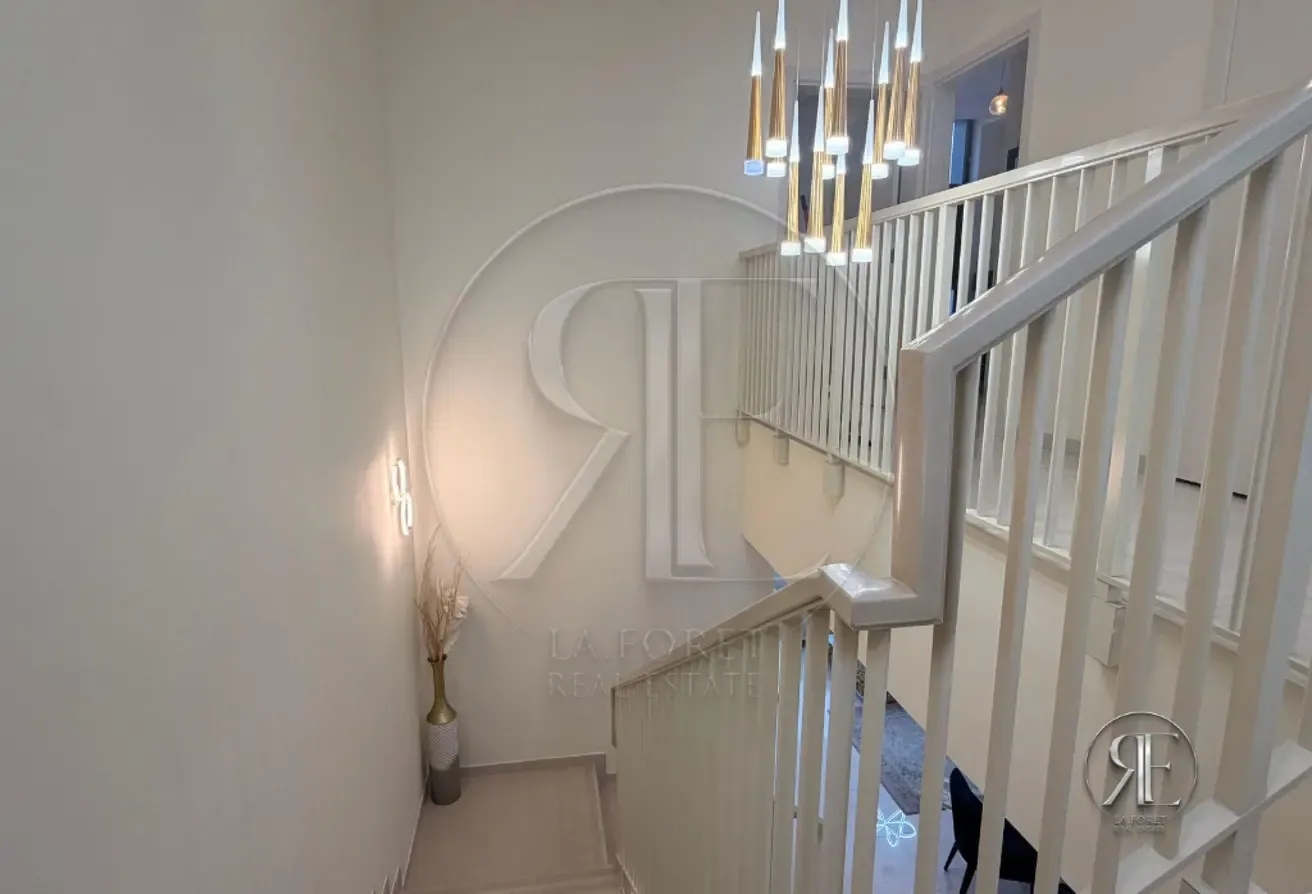 Luxury 3BR | Spacious Layout | FLORA VILLA