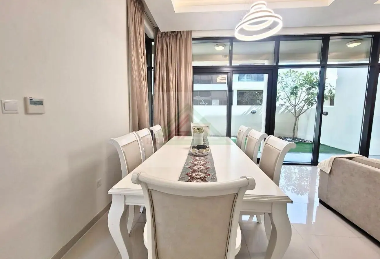 FURNISHED TOWNHOUSE| NO COMMISSION| RICHMOND