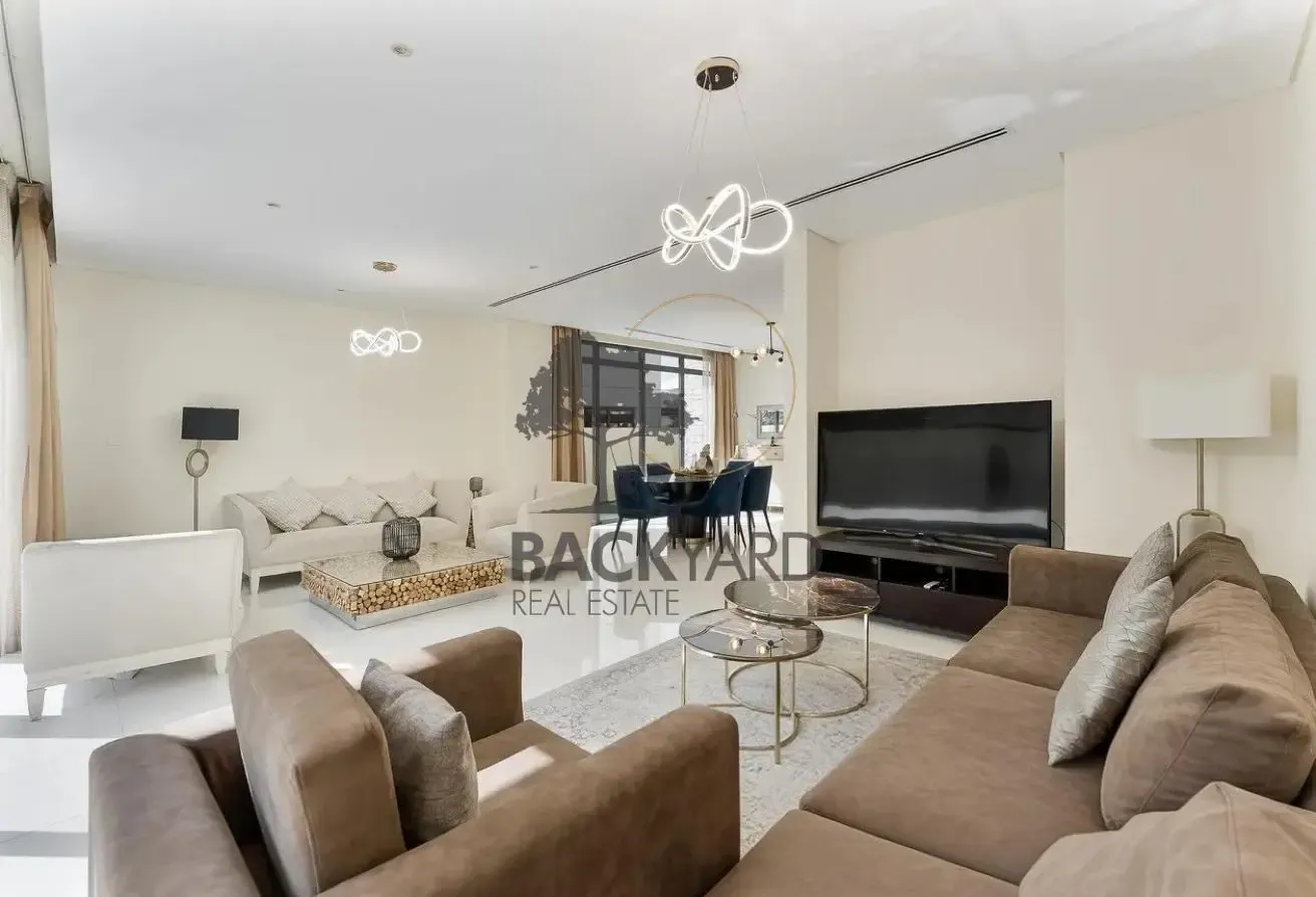 SPACIOUS 3BR VILLA | CLOSED KITCHEN | SINGLE ROW