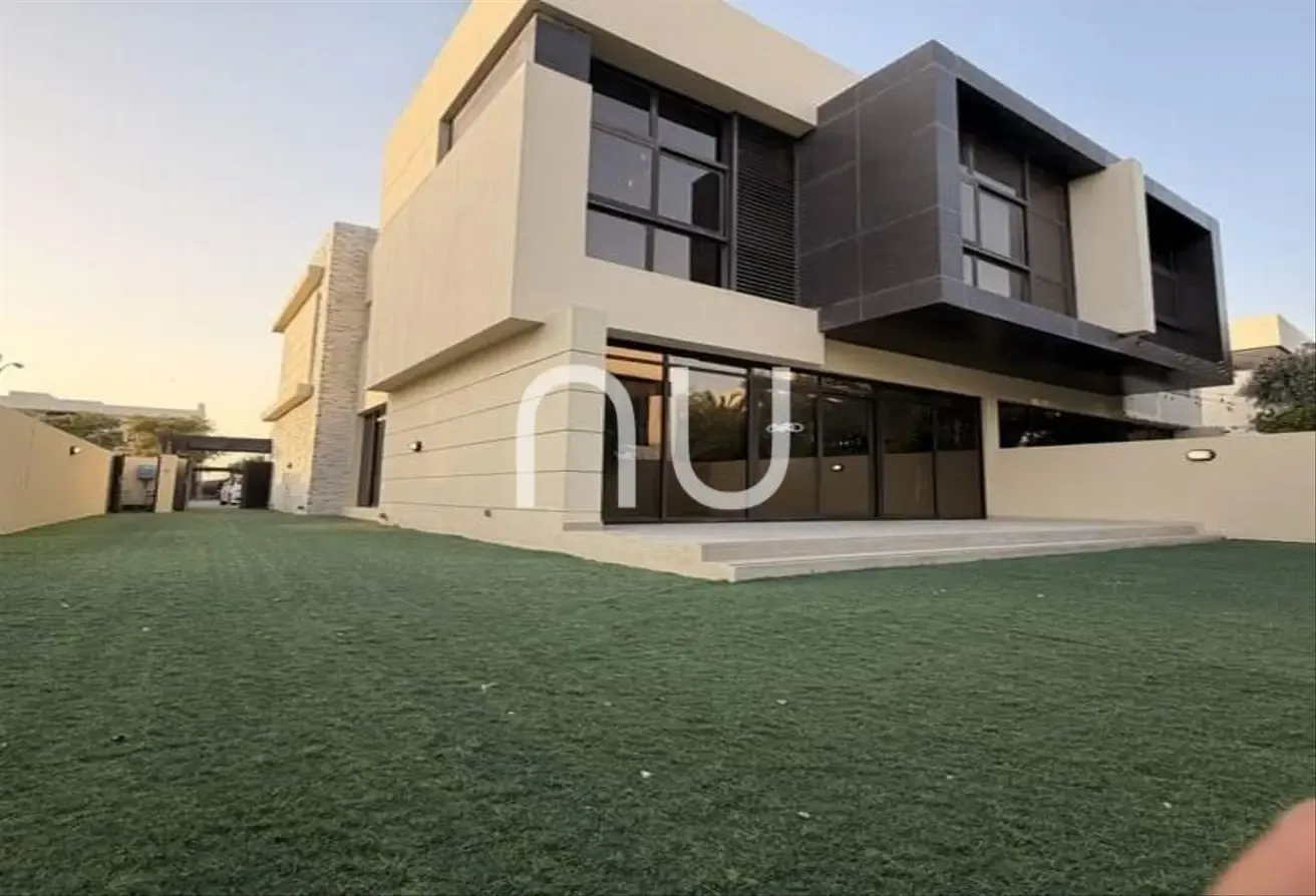Fantastic Furnished| 3 BrVilla Flora |Damac Hills