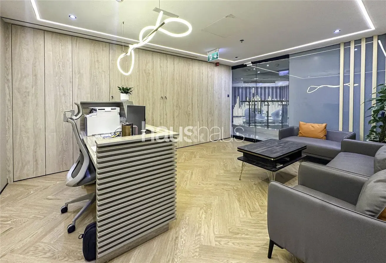 Turnkey Office | 4 Parking Spaces | Premium Fitout