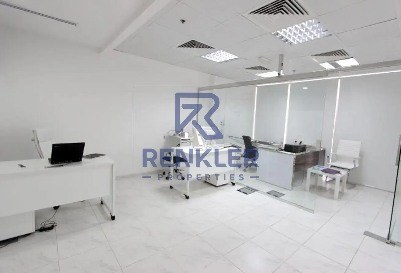 Fitted | Partitioned | Open View | Grade A