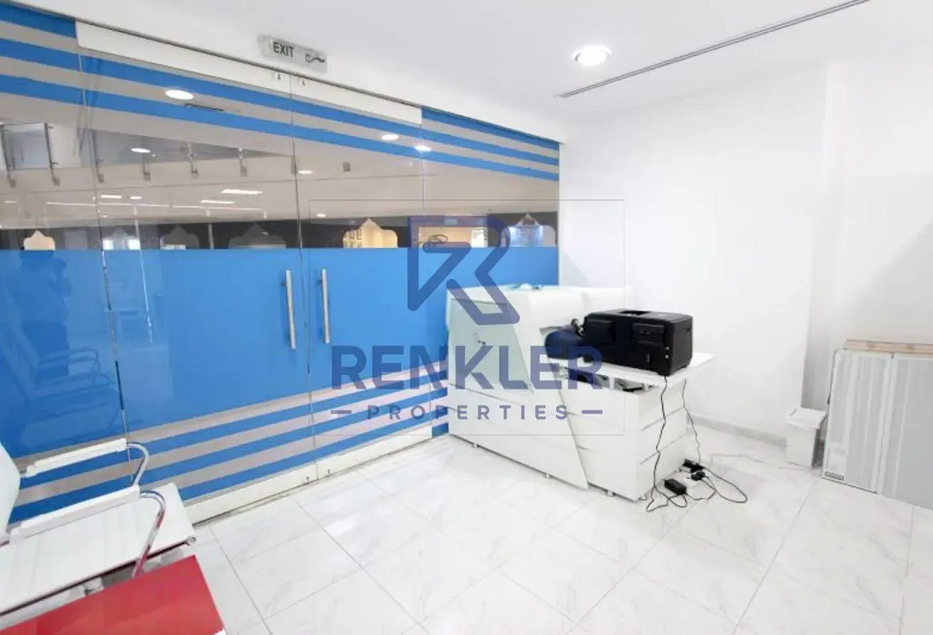 Fitted | Partitioned | Open View | Grade A