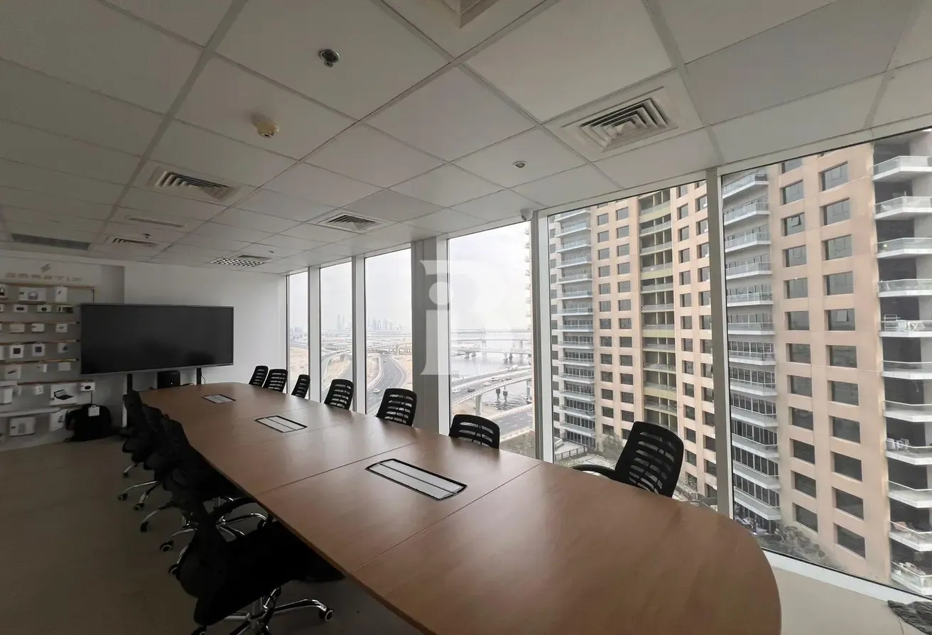 CANAL VIEW OFFICE/ VACANT / PRIME LOCATION