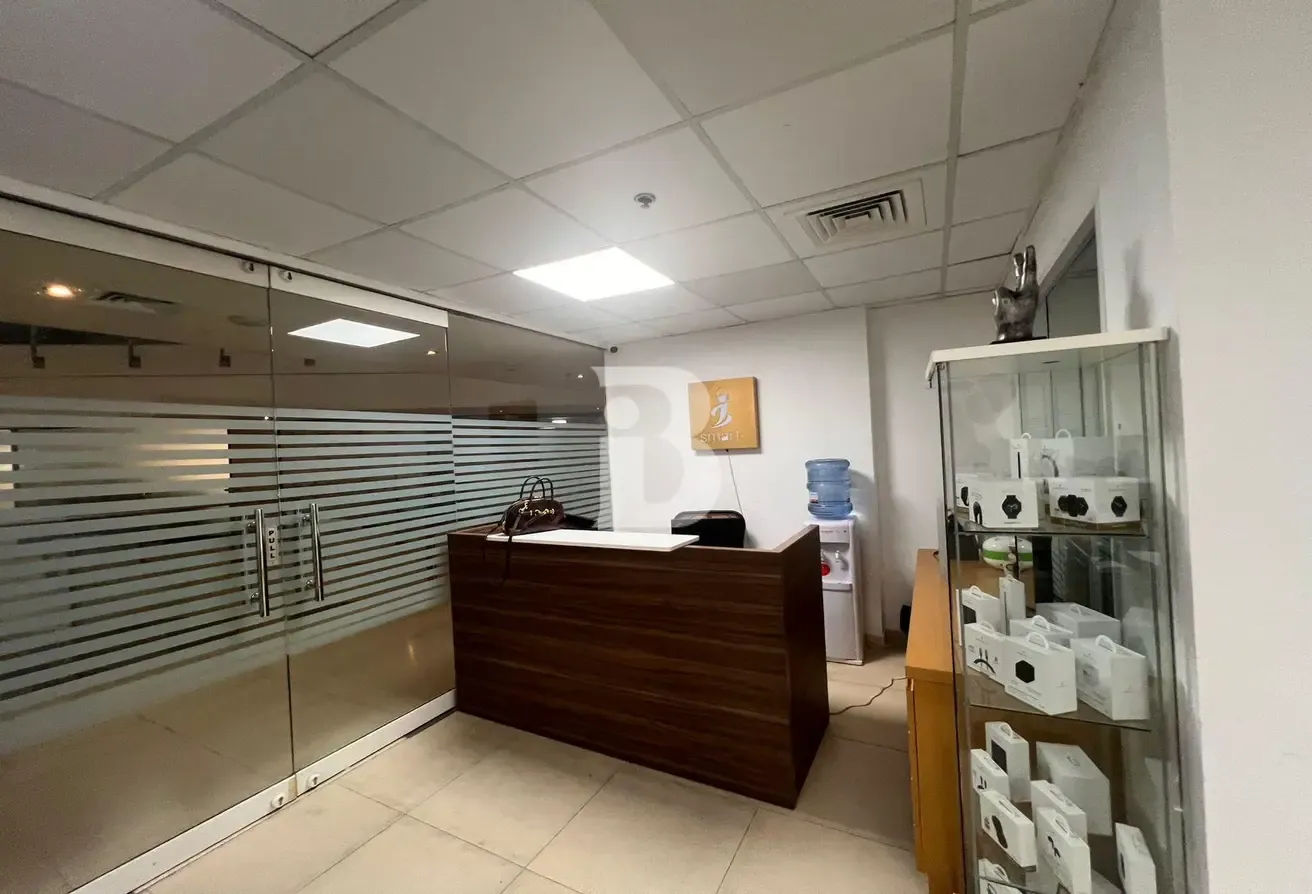 CANAL VIEW OFFICE/ VACANT / PRIME LOCATION