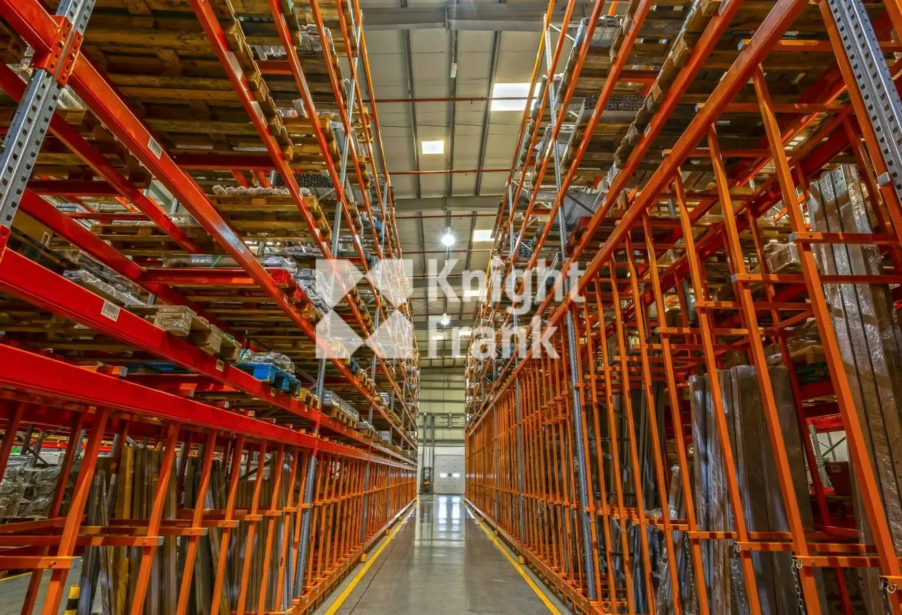 Grade A Warehouse | Temp-Controlled | 5 Docks