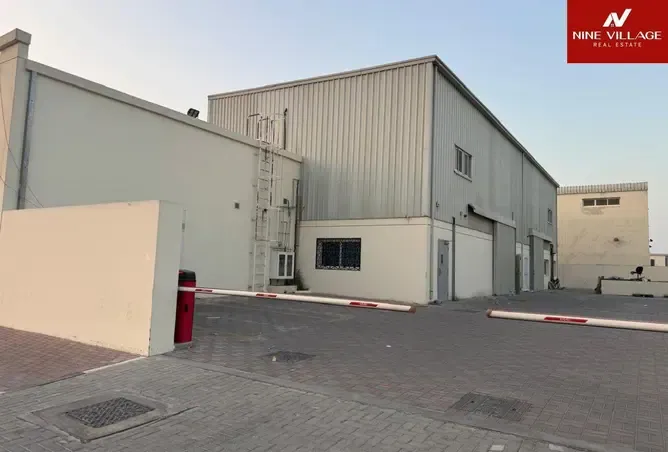 Warehouse in JAFZA for sale