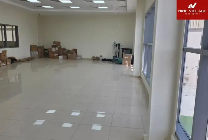 WAREHOUSE FOR SALE IN JABEL ALI IND1