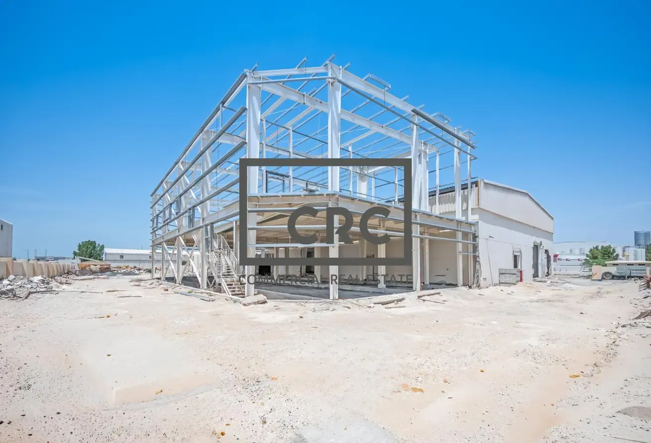 Jebel Ali North | Warehouse cum office |1,500 KW